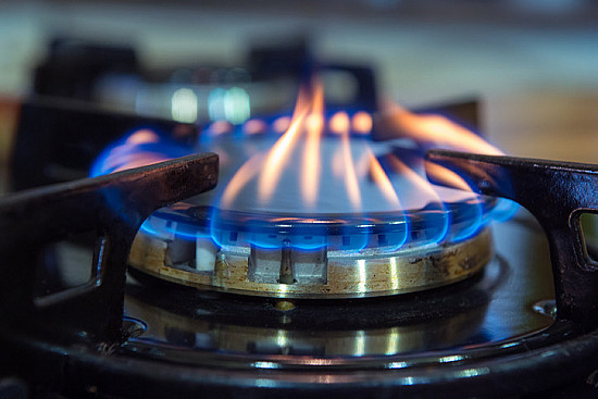 Have a gas stove? How to reduce pollution that may harm health featured image