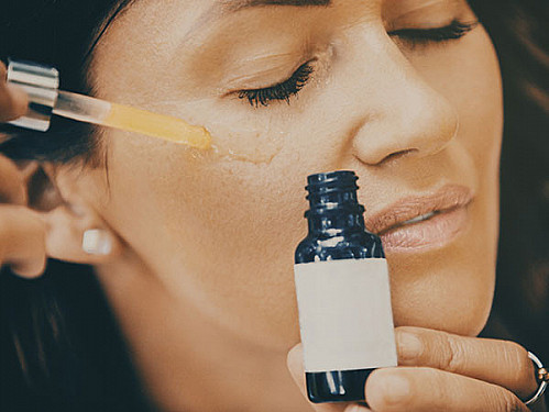 Why is topical vitamin C important for skin health? featured image