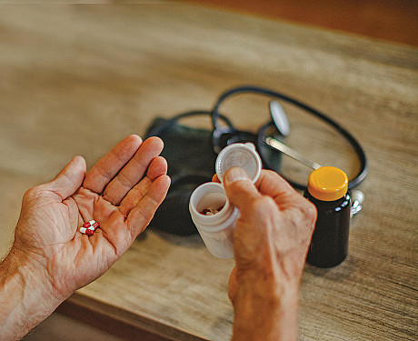 Long-term acetaminophen use may boost blood pressure featured image