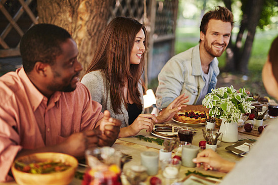 10 tips for mindful eating — just in time for the holidays featured image